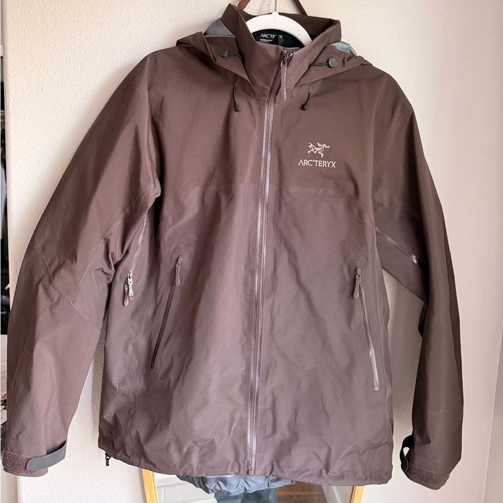 Arc'teryx Women’s Beta AR rare Bitters  Jacket